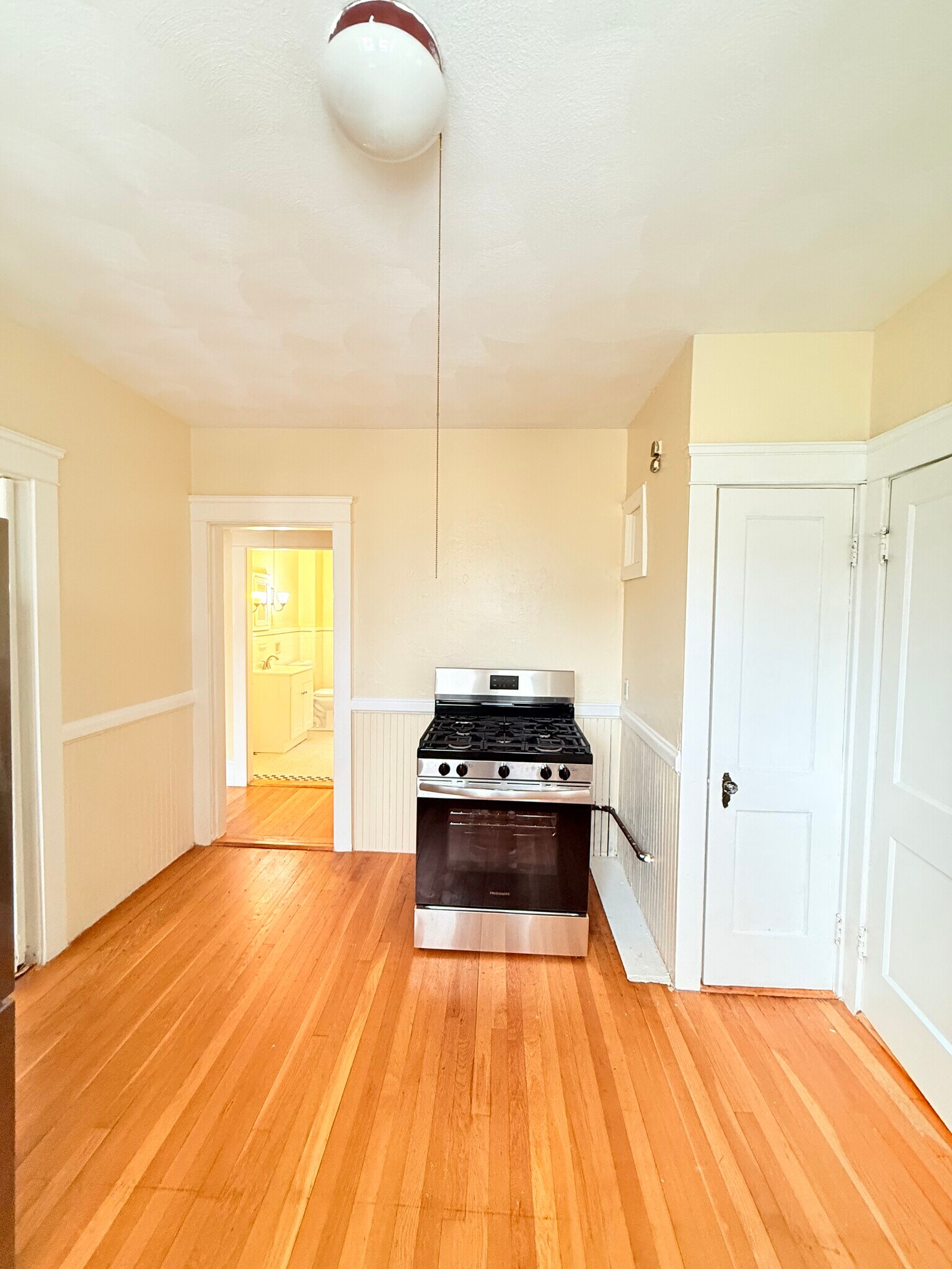 Building Photo - 93 Eldridge St