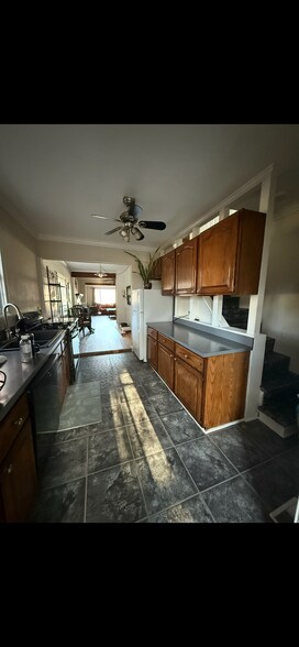 Building Photo - 952 Magothy Ave