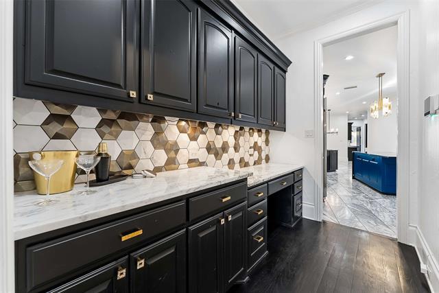 Building Photo - 2871 Creekwood Ln