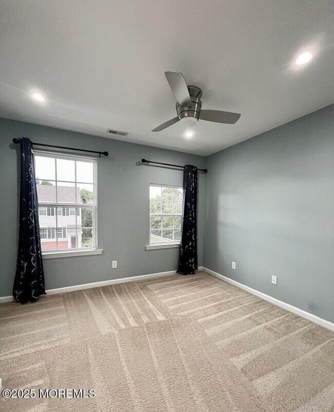 Building Photo - 155 Waypoint Dr