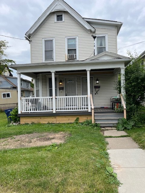 Building Photo - 625 3rd St