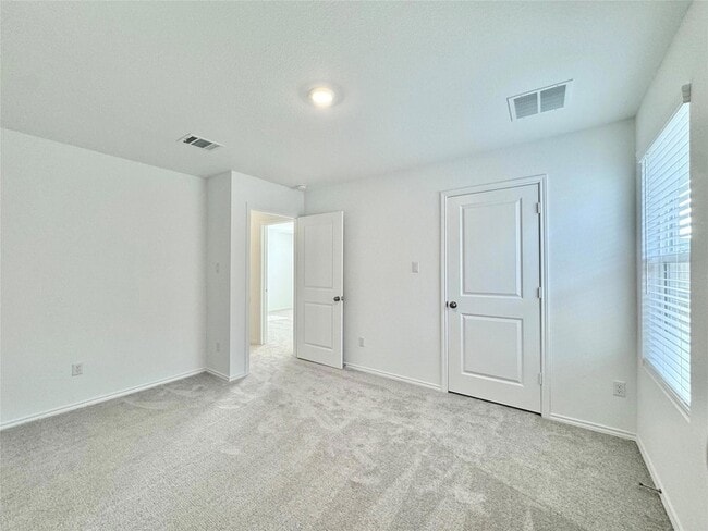 Building Photo - 1316 Acorn Oak Dr