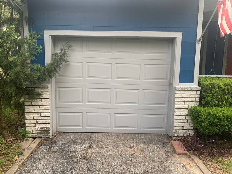 Building Photo - 309 Irvington Dr