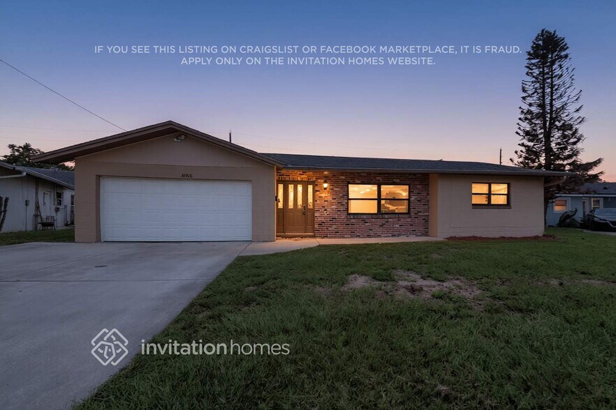 Building Photo - 10948 Tangora St