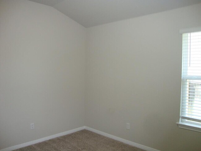 Building Photo - 2824 Smokehouse Trl