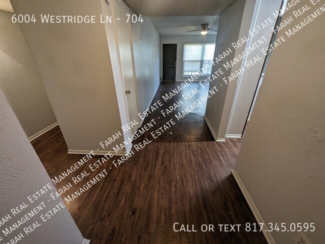 Building Photo - 6004 Westridge Ln