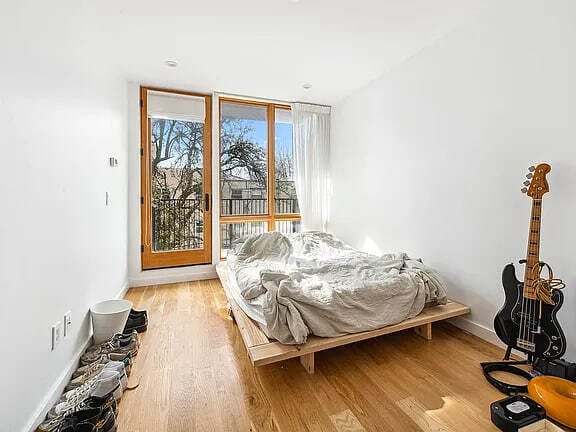 Building Photo - 42 Rochester Ave