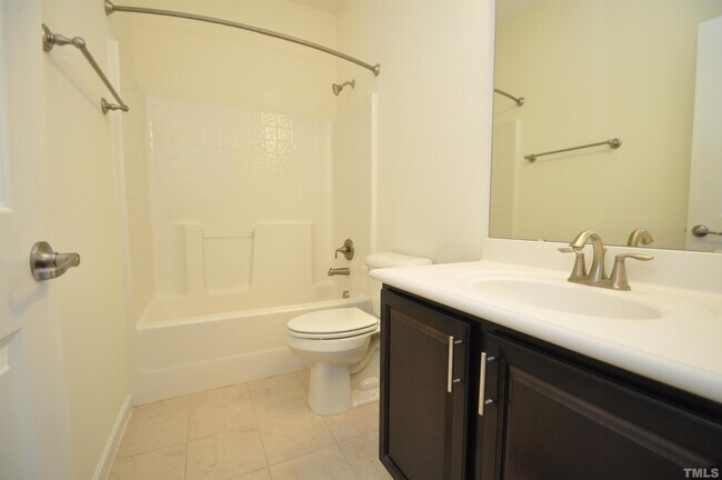 Building Photo - 5405 Cambridgeshire Loop