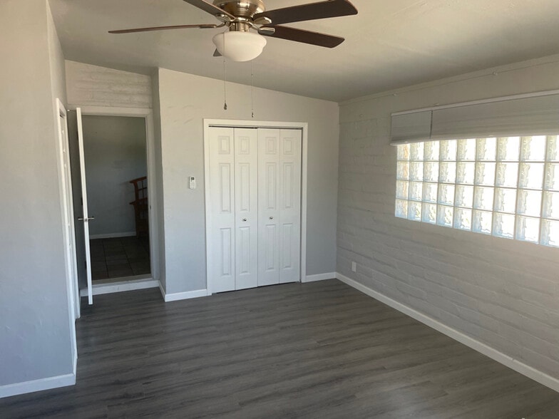 Building Photo - 4240 N 4th Ave