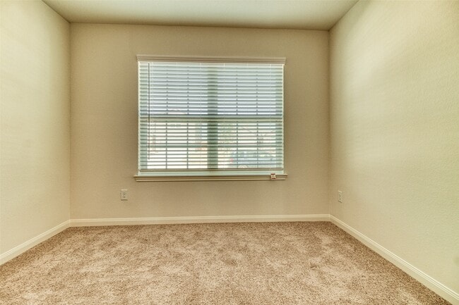 Building Photo - 8002 Vacek Meadows Loop
