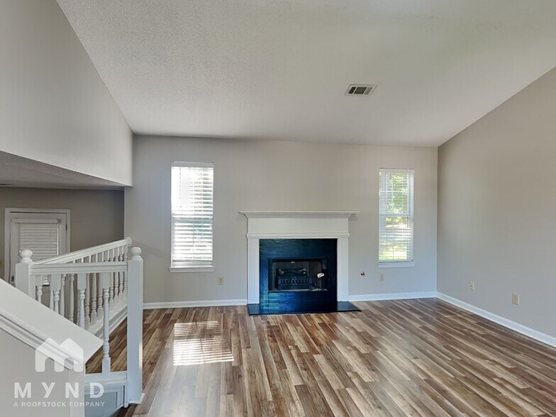 Building Photo - 206 Brandon Ridge Cir