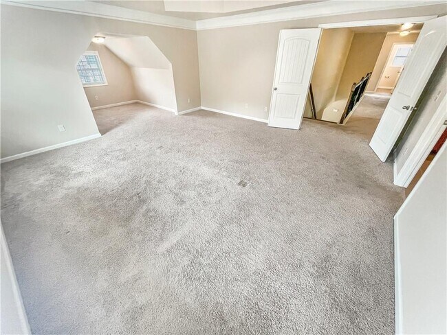 Building Photo - 5840 Zelkova Dr