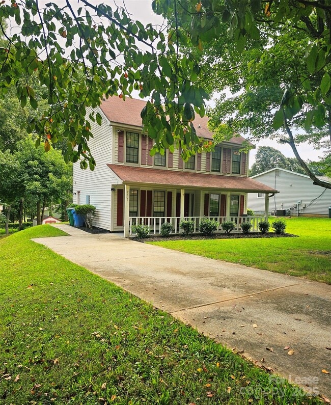 Building Photo - 9301 Chislehurst Rd