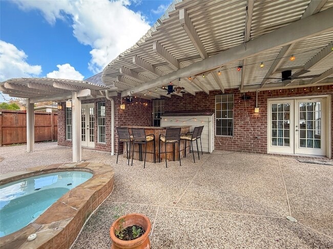 Building Photo - 1762 Lakeside Enclave Dr