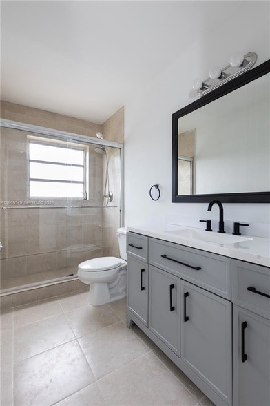 Building Photo - 129 SE 4th St