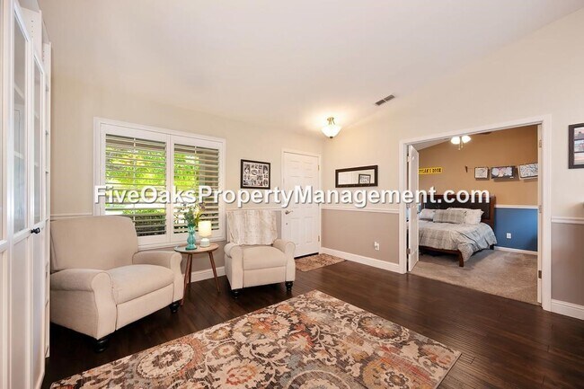 Building Photo - 531 Rowlands Ct