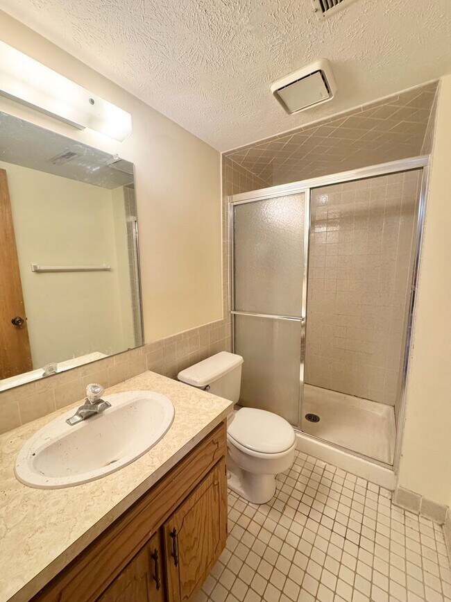 Building Photo - 2675 N 93rd St