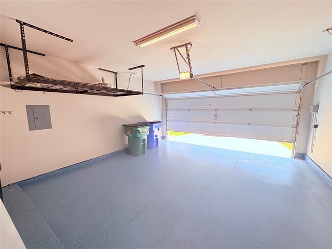 Building Photo - 301 Espresso Dr
