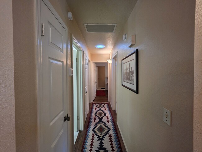 Building Photo - 7507 Tall Pine Dr