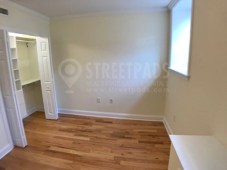 Building Photo - 3 Chauncy St