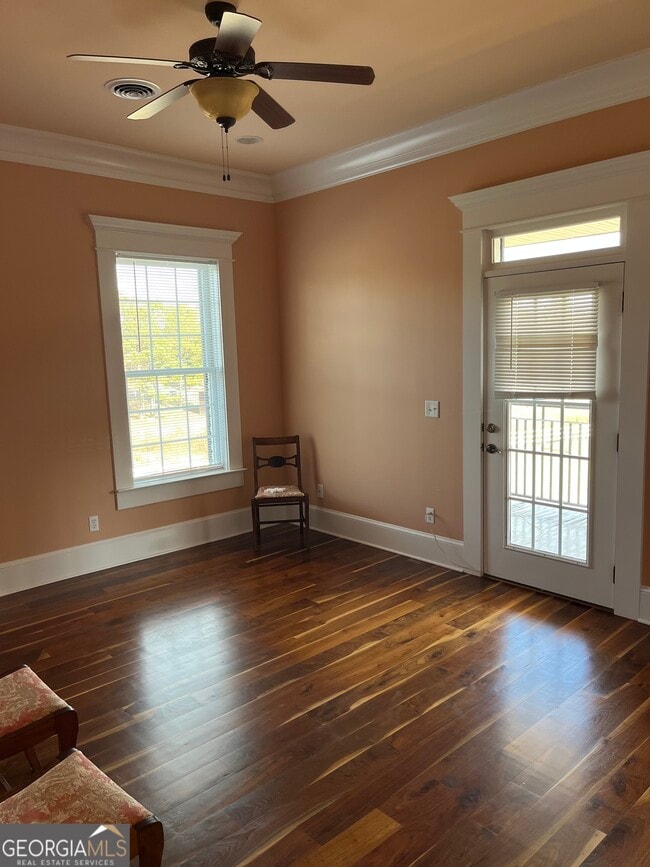 Building Photo - 87 Ridgeview Ln