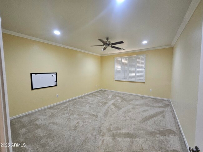 Building Photo - 3216 S Cottonwood Dr