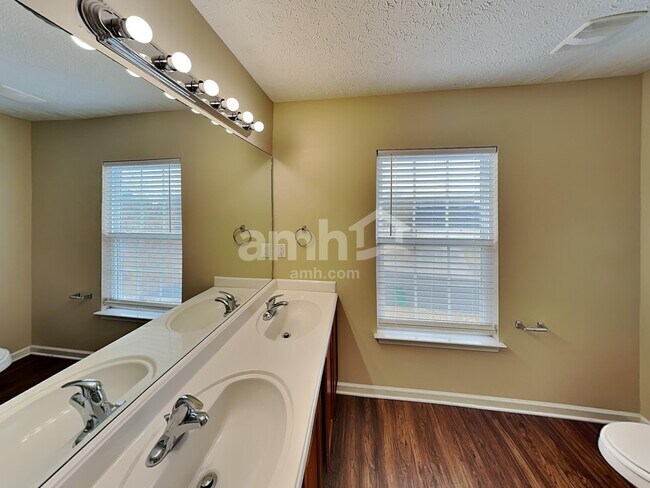 Building Photo - 2008 Red Jacket Ter