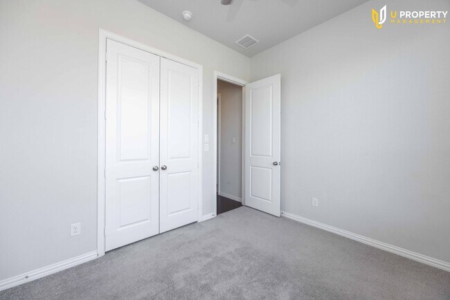 Building Photo - What's special