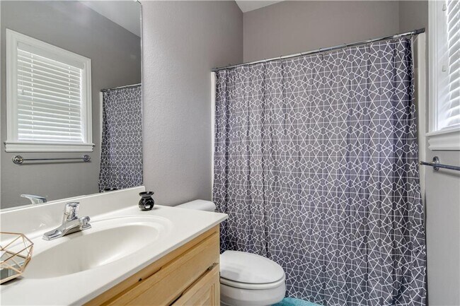 Building Photo - 5311 S 45th St