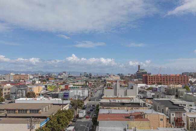 Building Photo - 1764 Mission St