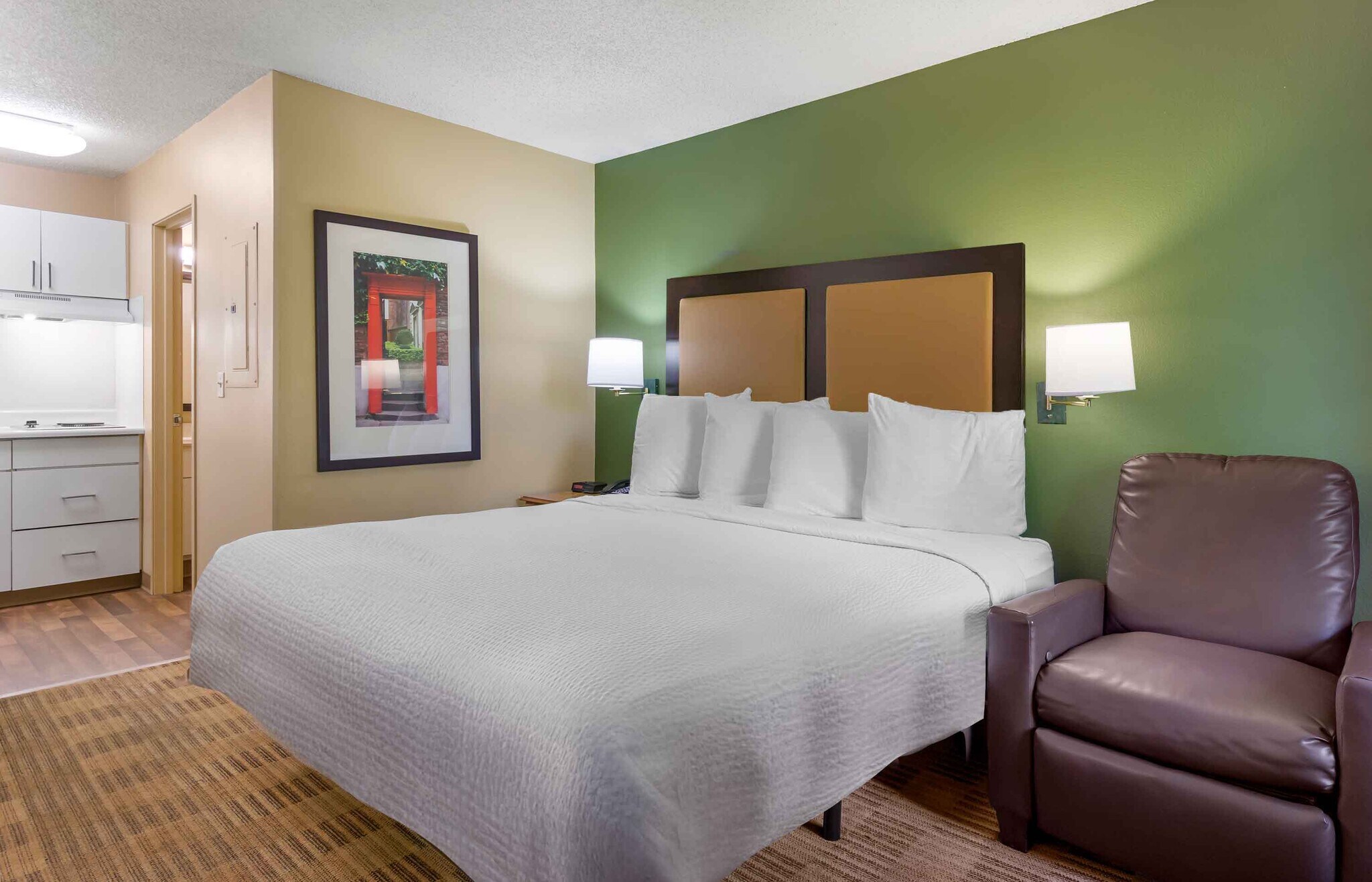 Building Photo - Furnished Studio-Nashville - Franklin - Co...