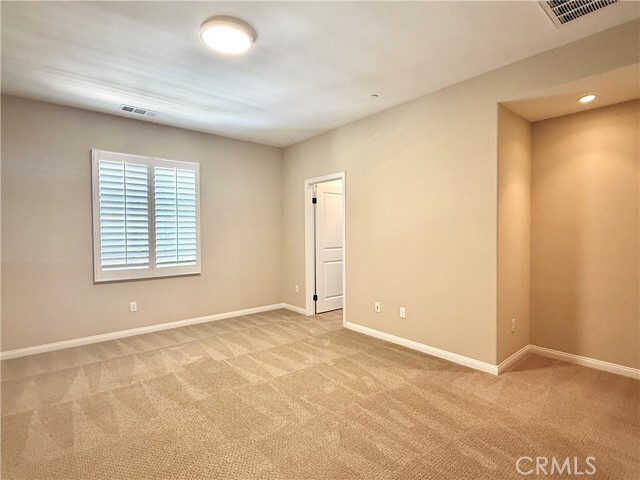 Building Photo - 467 Raya Ln
