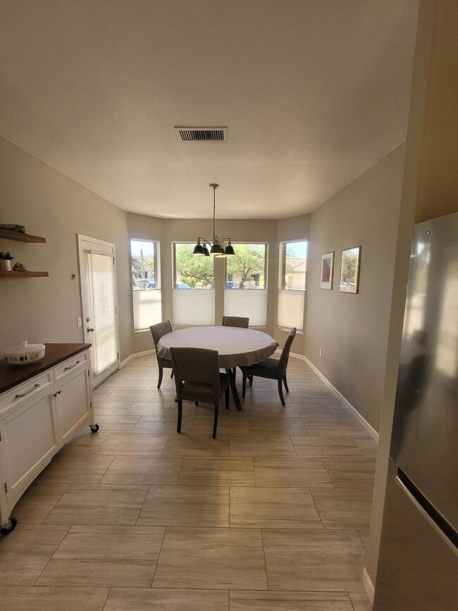 Building Photo - 16248 W Tuscany Way