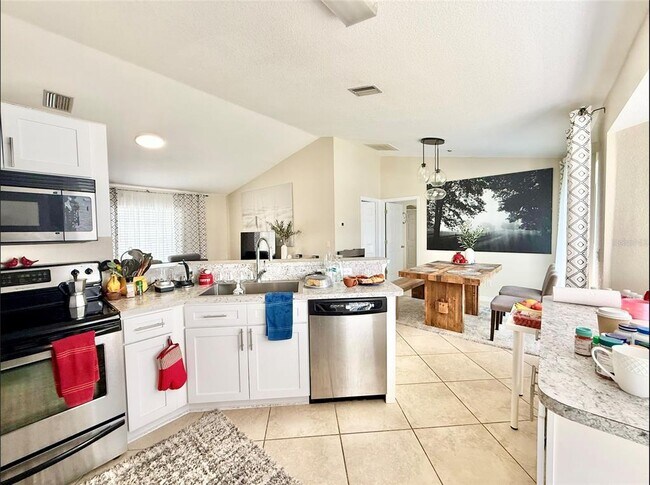 Building Photo - 12207 Cotorro Ave