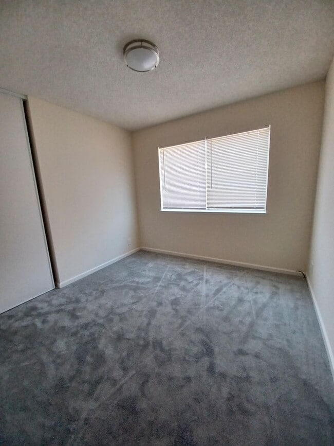 Building Photo - Beautiful 4-Bedroom Home with Spacious Lay...