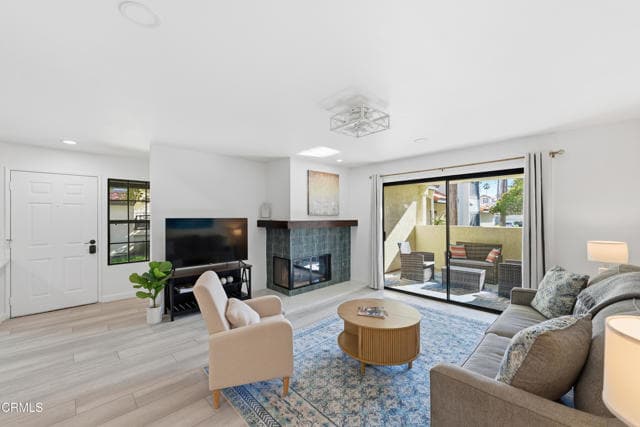 Building Photo - 2053 Majorca Dr