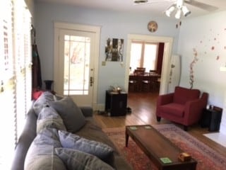 Living Room - 3613 Meadowbrook Ave
