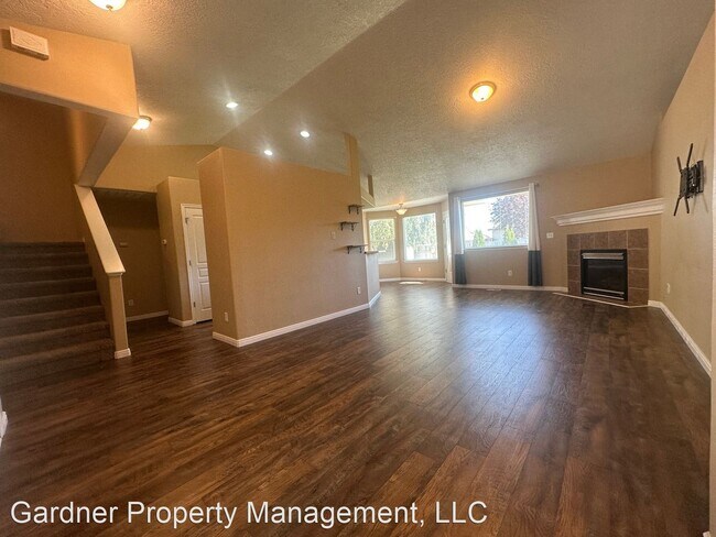 Building Photo - 3 br, 2 bath House - 814 S Cherokee Ave