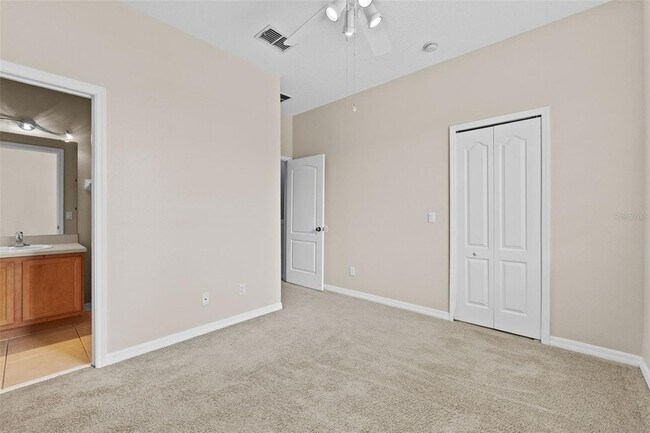 Building Photo - 10325 Manderley Way