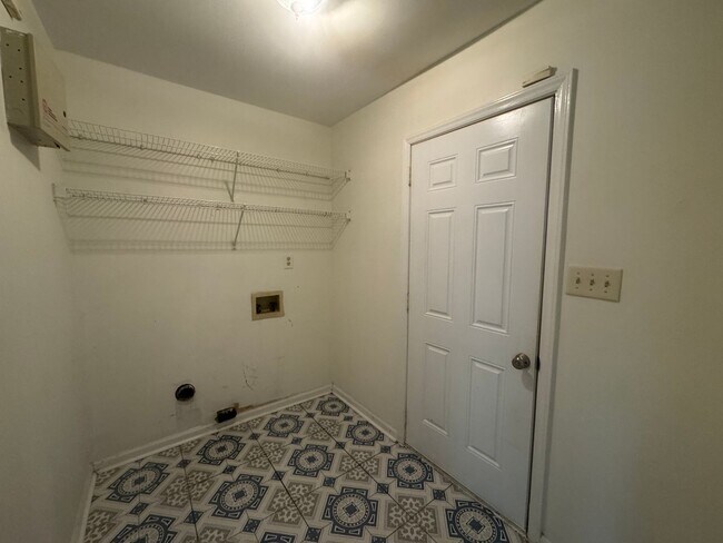 Building Photo - 8821 Kishorn Ct