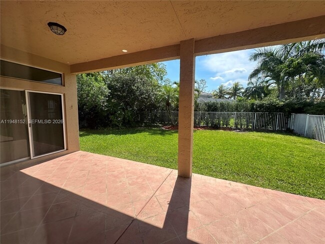 Building Photo - 4192 Laurel Ridge Cir