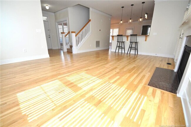 Building Photo - 1164 Trentini Ave