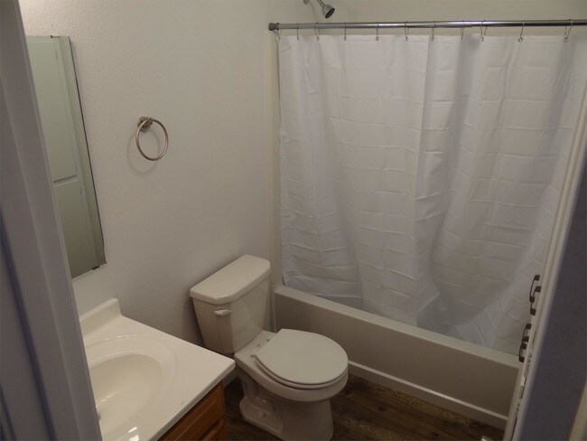 Building Photo - 3304 SW 29th St