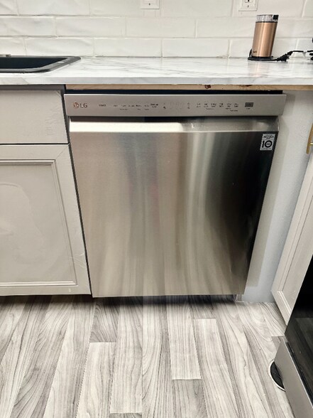 Building Photo - 9260 SW 146th Terrace