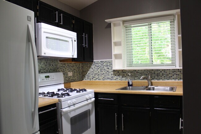 Building Photo - 356 Bloomfield Ln