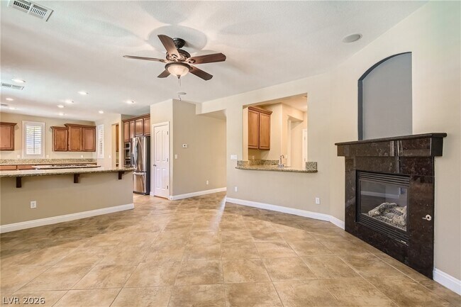 Building Photo - 552 Puenta Del Rey St