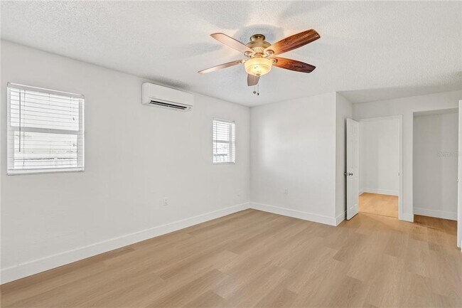 Building Photo - 7012 Pin Cherry Ln