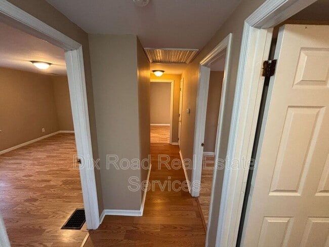 Building Photo - 348 Chase Ave