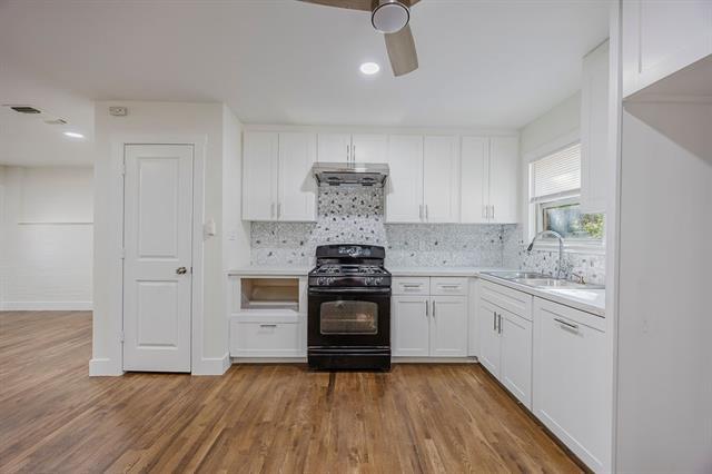 Building Photo - 4712 Laverda Dr