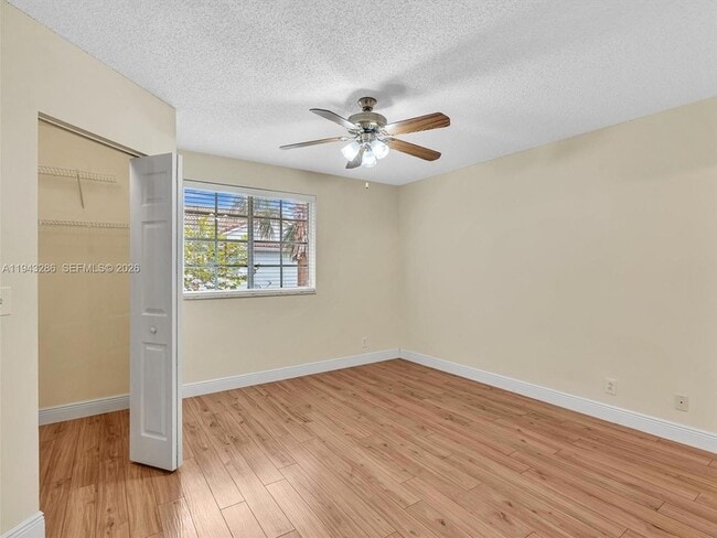 Building Photo - 3932 San Simeon Ln